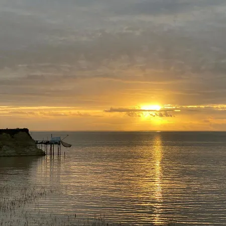 营地 Camping Le Bellevue Proche De Royan *