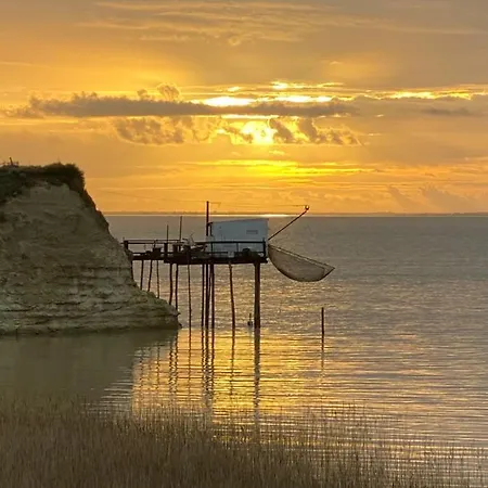 营地 Camping Le Bellevue Proche De Royan *